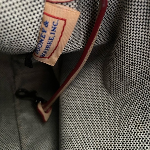 Dooney & Bourke Dillen Double Pocket Satchel Black & Tan - Picture 9 of 12